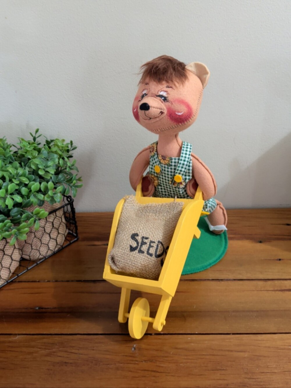 Annalee Country Doll with Wheel Barrel Bag Of Seeds Sunflowers farm 1996